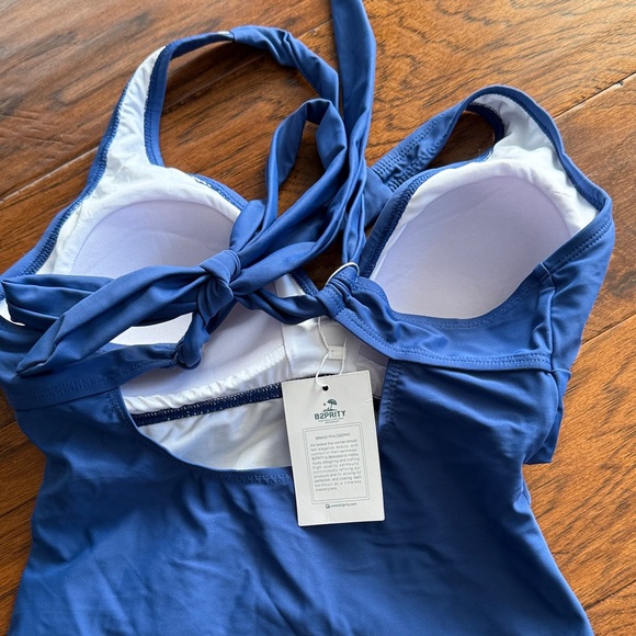 NWT B2PRITY Navy medium tankini - Picture 2 of 3